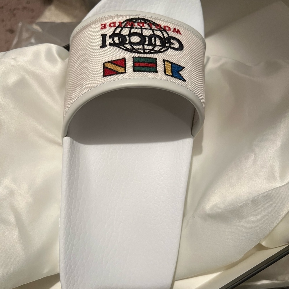 Brand new Gucci slides